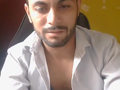 Snapshot of ursdreamperson chatting on 06/19/26, 01:15 ursdreamperson online show from 06/19/26, 01:15