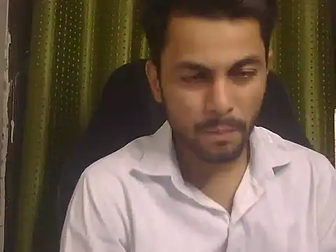 Snapshot of ursdreamperson chatting on 07/13/26, 12:57 ursdreamperson online show from 07/13/26, 12:57
