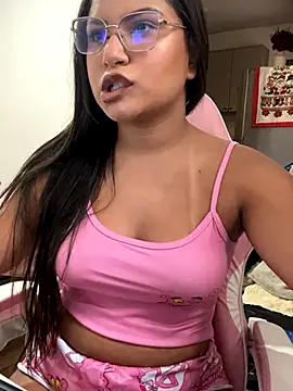 Snapshot of AngelBrazil_Ofc chatting on 12/04/25, 06:49 AngelBrazil Ofc online show from 12/04/25, 06:49