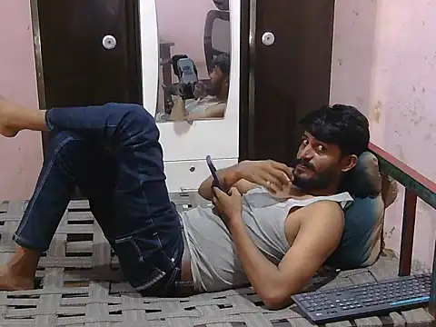 Snapshot of krishjaat43 chatting on 06/09/26, 09:54 krishjaat43 online show from 06/09/26, 09:54