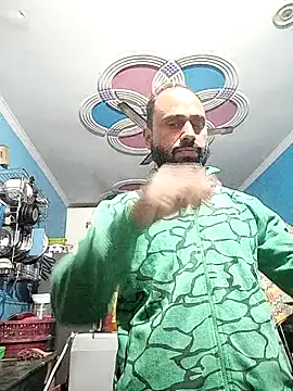 Snapshot of amitkumarkangra chatting on 10/31/25, 12:44 amitkumarkangra online show from 10/31/25, 12:44