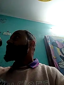 Snapshot of amitkumarkangra chatting on 11/09/25, 03:05 amitkumarkangra online show from 11/09/25, 03:05