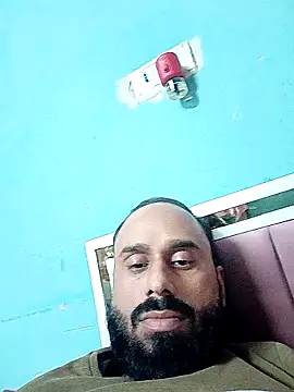 Snapshot of amitkumarkangra chatting on 11/16/25, 04:34 amitkumarkangra online show from 11/16/25, 04:34