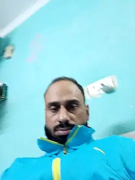 Snapshot of amitkumarkangra chatting on 12/15/25, 02:54 amitkumarkangra online show from 12/15/25, 02:54