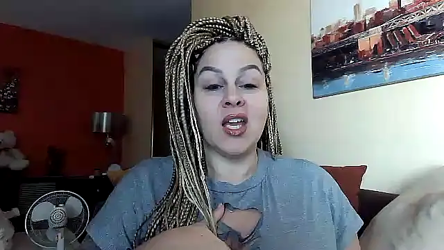 Snapshot of number1slut chatting on 12/03/24, 06:17 number1slut online show from 12/03/24, 06:17