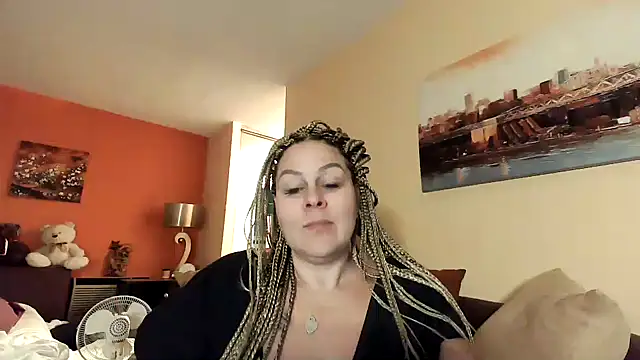 Snapshot of number1slut chatting on 12/05/24, 01:47 number1slut online show from 12/05/24, 01:47