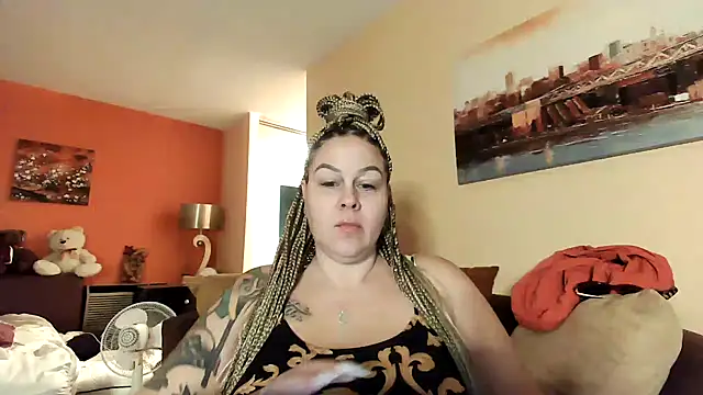 Snapshot of number1slut chatting on 12/05/24, 10:23 number1slut online show from 12/05/24, 10:23