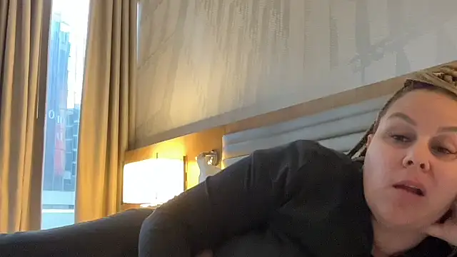 Snapshot of number1slut chatting on 12/20/24, 09:28 number1slut online show from 12/20/24, 09:28