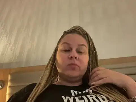 Snapshot of number1slut chatting on 12/21/24, 01:58 number1slut online show from 12/21/24, 01:58