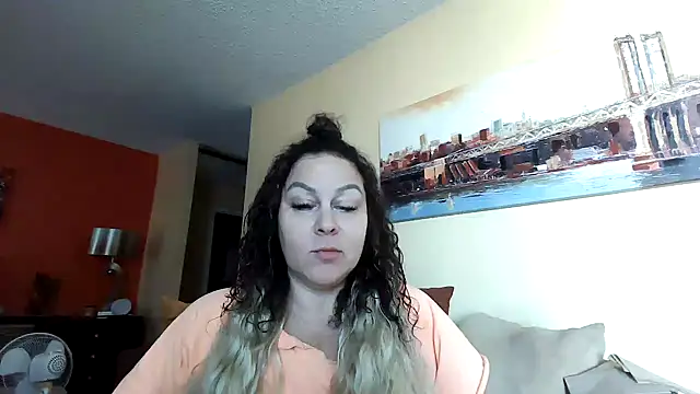 Snapshot of number1slut chatting on 02/13/25, 07:31 number1slut online show from 02/13/25, 07:31