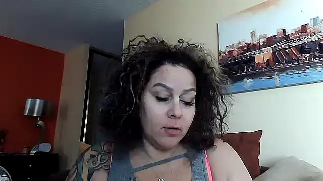 Snapshot of number1slut chatting on 02/17/25, 04:15 number1slut online show from 02/17/25, 04:15