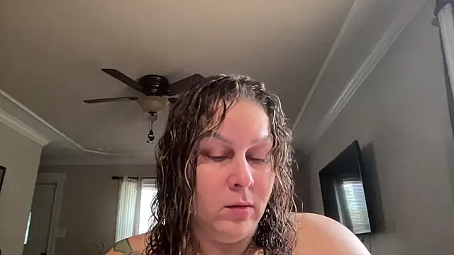 Snapshot of number1slut chatting on 09/22/25, 04:20 number1slut online show from 09/22/25, 04:20