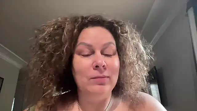 Snapshot of number1slut chatting on 09/23/25, 02:42 number1slut online show from 09/23/25, 02:42