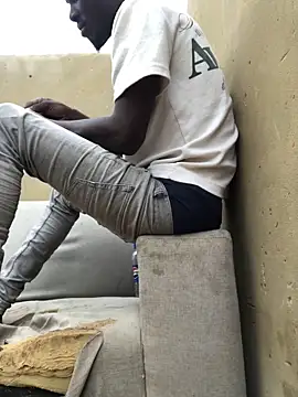 Snapshot of cuminsidebby chatting on 04/12/26, 06:51 cuminsidebby online show from 04/12/26, 06:51