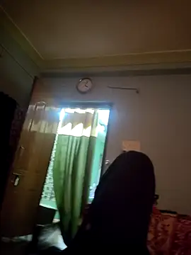 Snapshot of Naughty_Boy_Telugu chatting on 10/04/25, 10:35 Naughty Boy Telugu online show from 10/04/25, 10:35