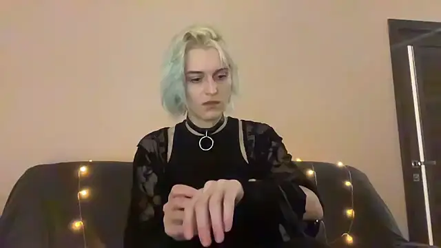 Lea Elfie online show from 03/28/26, 08:19