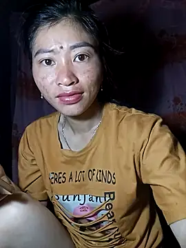 Phuongphuongg online show from 10/13/25, 10:32