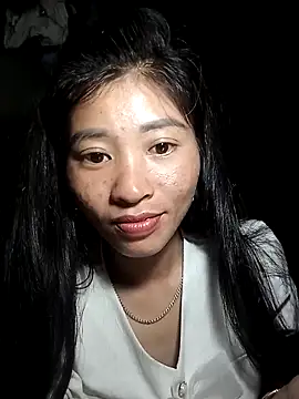 Phuongphuongg online show from 10/20/25, 02:28