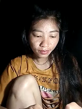 Phuongphuongg online show from 10/21/25, 09:26