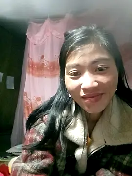 Phuongphuongg online show from 11/17/25, 01:50