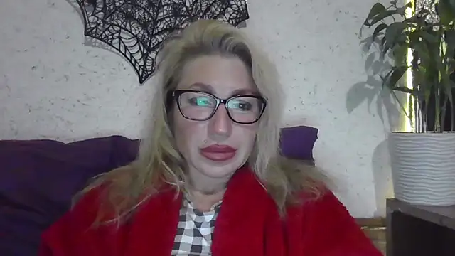 fox red lady7 online show from 11/04/25, 09:36