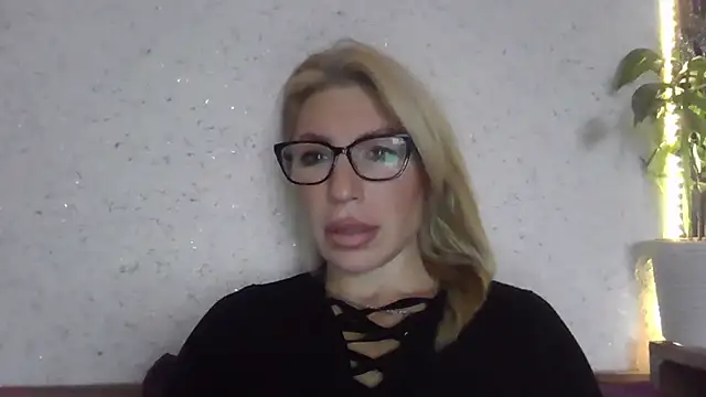 fox red lady7 online show from 11/06/25, 09:10