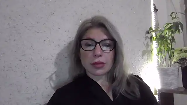 fox red lady7 online show from 12/05/25, 08:49