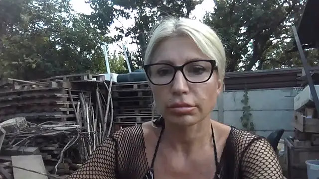 Snapshot of fox_red_lady7 chatting on 07/03/26, 02:12 fox red lady7 online show from 07/03/26, 02:12