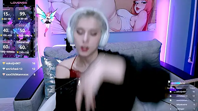 Snapshot of SophieAsh chatting on 11/01/25, 07:16 SophieAsh online show from 11/01/25, 07:16