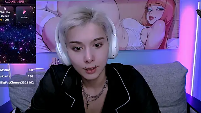 Snapshot of SophieAsh chatting on 11/08/25, 07:12 SophieAsh online show from 11/08/25, 07:12