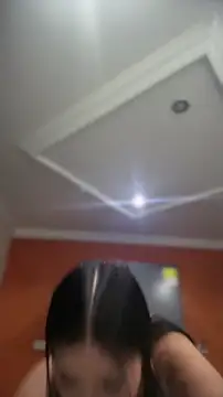 Snapshot of jesse_veraa_ chatting on 05/19/26, 01:44 jesse veraa online show from 05/19/26, 01:44
