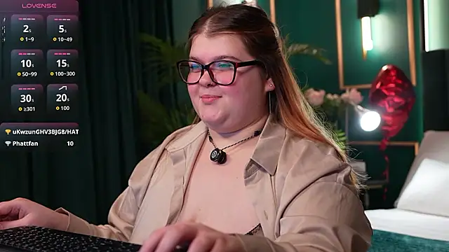 Mia Ray online show from 02/10/26, 05:39