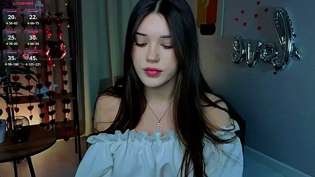 Snapshot of MollyBaby chatting on 02/15/26, 02:36 MollyBaby online show from 02/15/26, 02:36