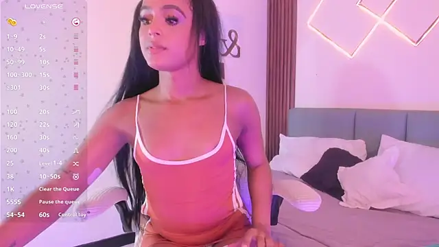 Anyeliin miller online show from 03/30/26, 08:43