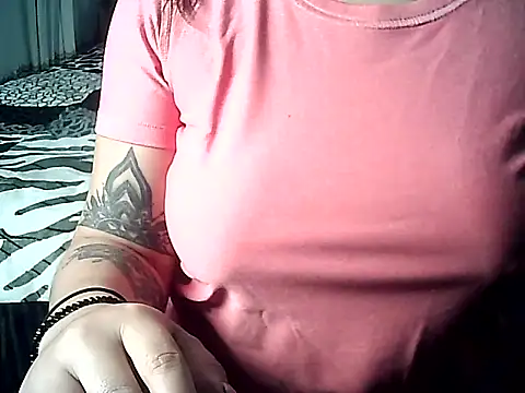 FallsForHerSmile online show from 09/11/25, 12:11