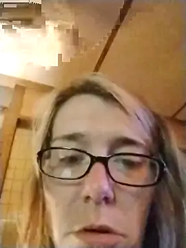 Snapshot of bb_empress chatting on 09/18/25, 09:50 bb empress online show from 09/18/25, 09:50