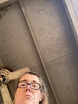 Snapshot of bb_empress chatting on 11/09/25, 07:45 bb empress online show from 11/09/25, 07:45