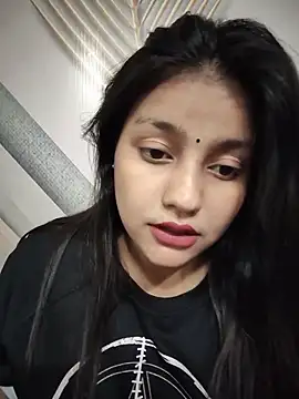 Snapshot of Dipali143143 chatting on 06/18/26, 02:32 Dipali143143 online show from 06/18/26, 02:32