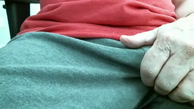 Snapshot of nikgurthaz chatting on 04/12/26, 06:02 nikgurthaz online show from 04/12/26, 06:02