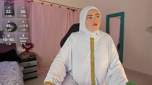 Snapshot of MarianFadel chatting on 09/17/25, 12:40 MarianFadel online show from 09/17/25, 12:40