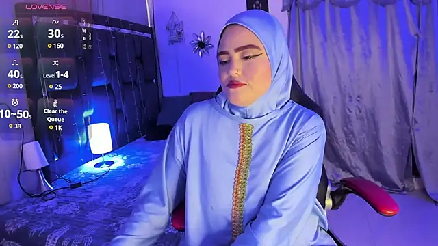 Snapshot of MarianFadel chatting on 10/11/25, 12:36 MarianFadel online show from 10/11/25, 12:36