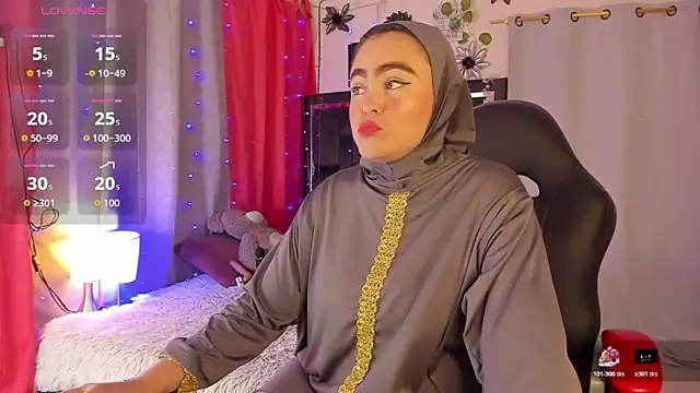 Snapshot of MarianFadel chatting on 12/19/25, 12:34 MarianFadel online show from 12/19/25, 12:34