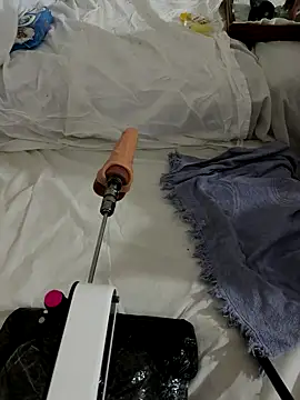 Snapshot of Ozge-SluttyScream69 chatting on 10/04/25, 11:36 Ozge-SluttyScream69 online show from 10/04/25, 11:36