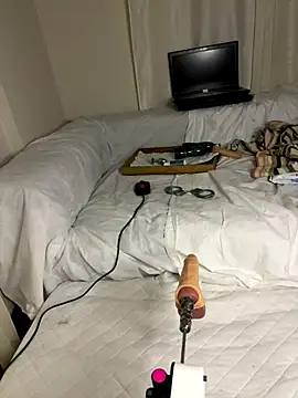 Snapshot of Ozge-SluttyScream69 chatting on 11/26/25, 09:49 Ozge-SluttyScream69 online show from 11/26/25, 09:49