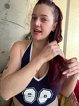 Snapshot of zarialove chatting on 04/09/26, 10:15 zarialove online show from 04/09/26, 10:15