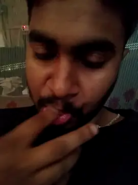 Snapshot of Rohit4500 chatting on 12/19/25, 02:29 Rohit4500 online show from 12/19/25, 02:29