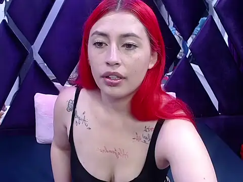 Melody Klum  online show from 10/10/25, 01:54