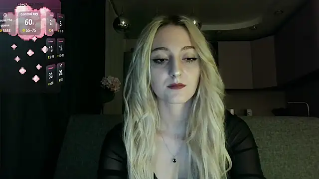 Snapshot of white_liillyy chatting on 09/15/25, 10:21 white liillyy online show from 09/15/25, 10:21