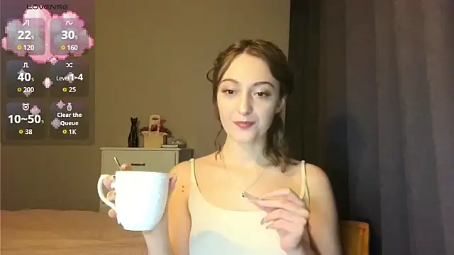 Snapshot of white_liillyy chatting on 12/19/25, 11:01 white liillyy online show from 12/19/25, 11:01