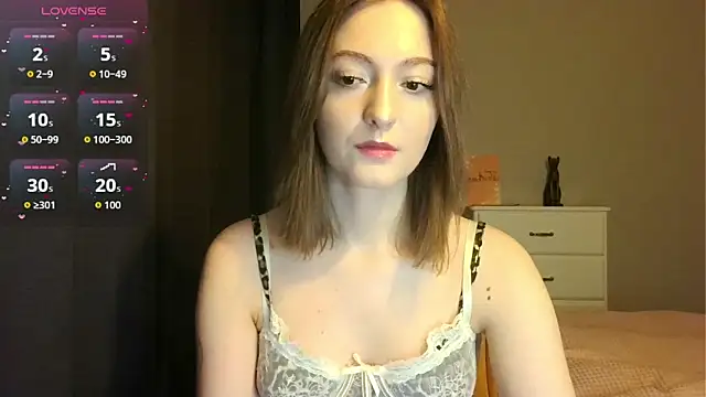 Snapshot of white_liillyy chatting on 03/18/26, 10:13 white liillyy online show from 03/18/26, 10:13